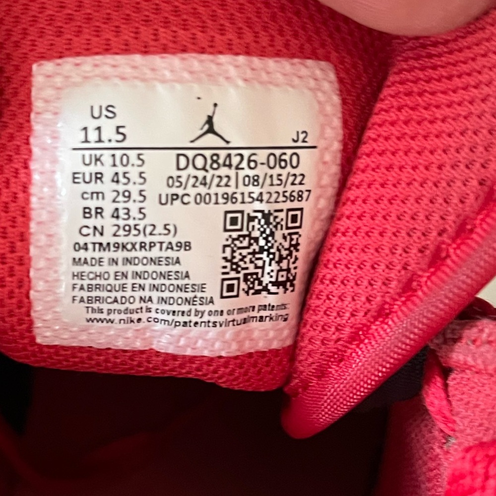 Jordan 1 Mid ‘Alternate‎ Bred’ - Picture 7 of 7